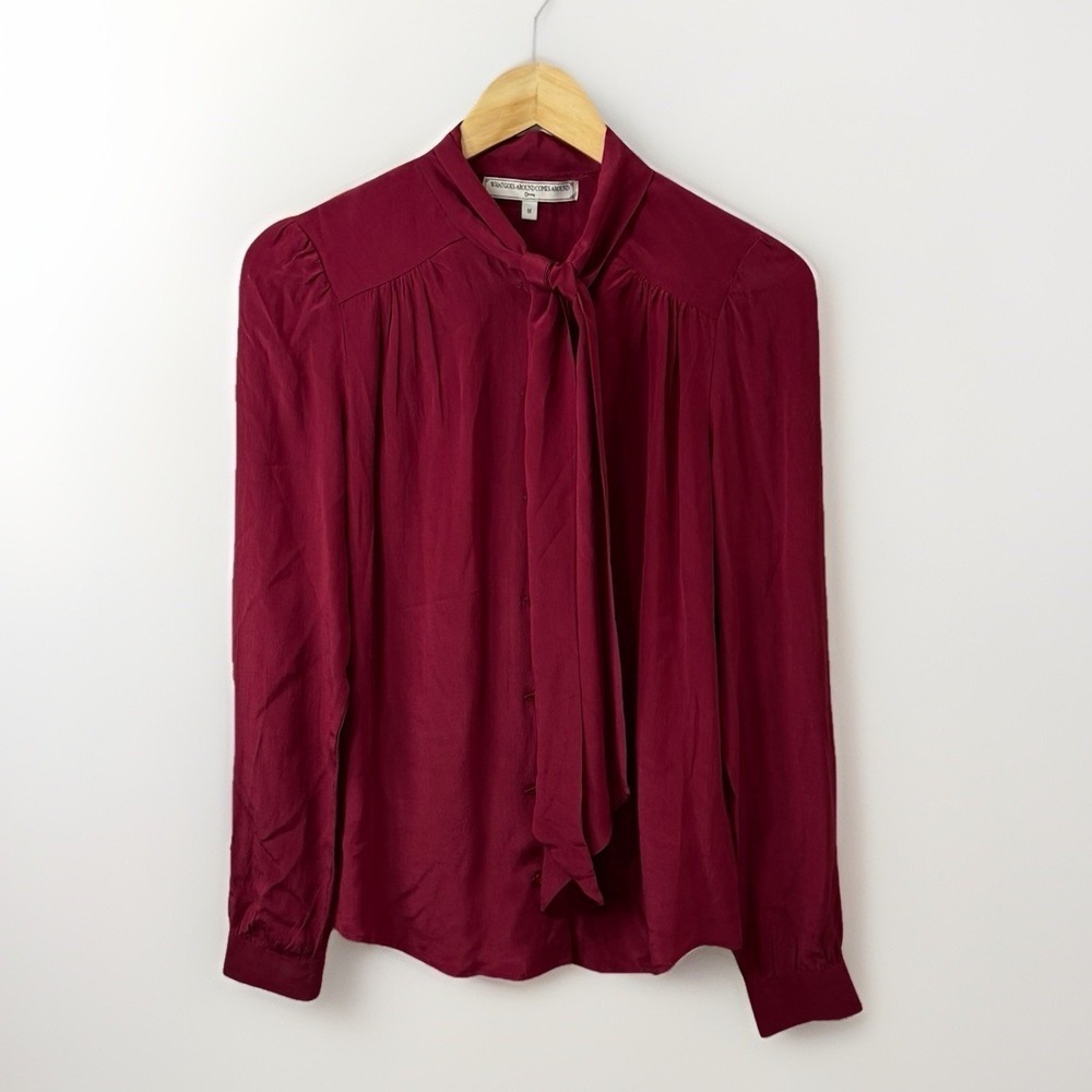 What Goes Around Comes Around Anthropologie Top‎ Wine 100% Silk Bow Tie Medium